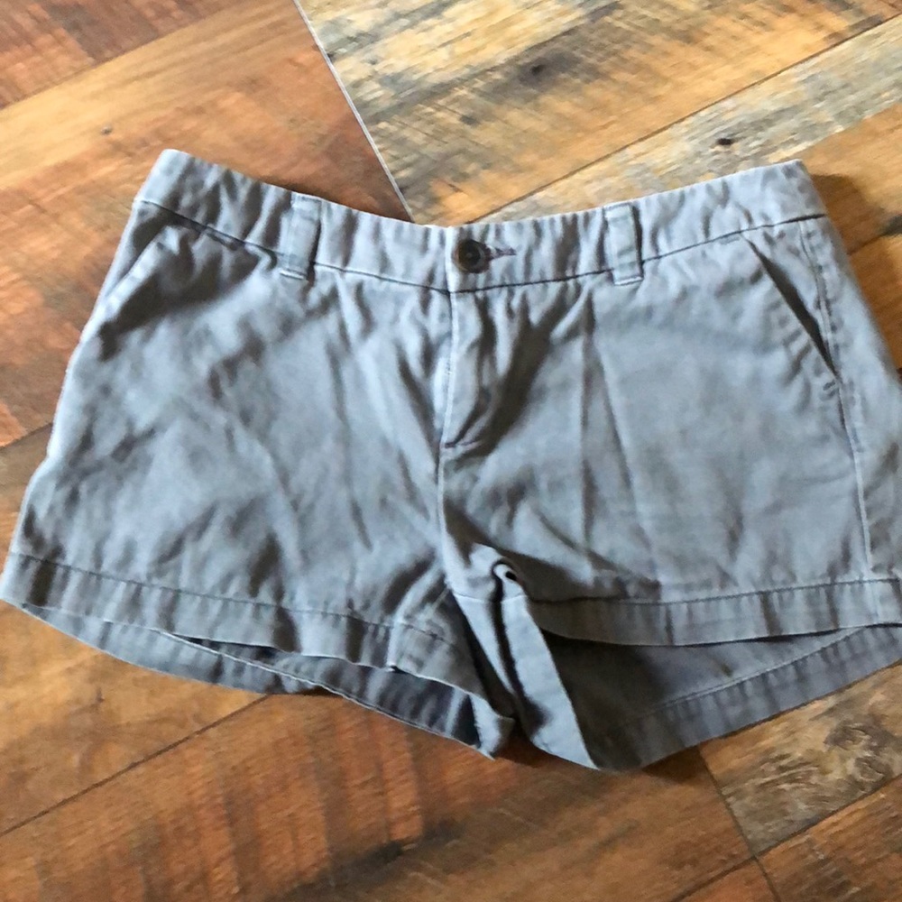 Gray shorts